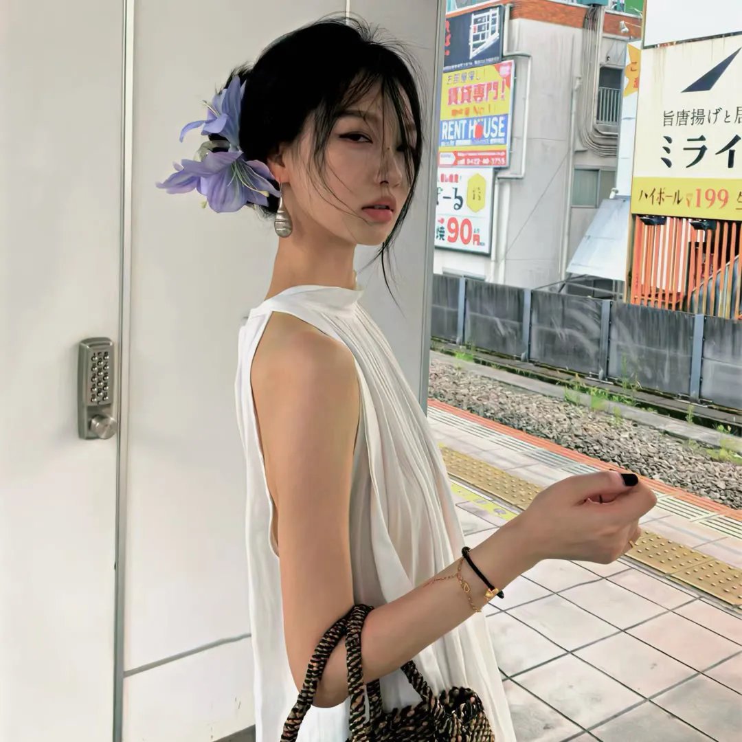 女性集中营